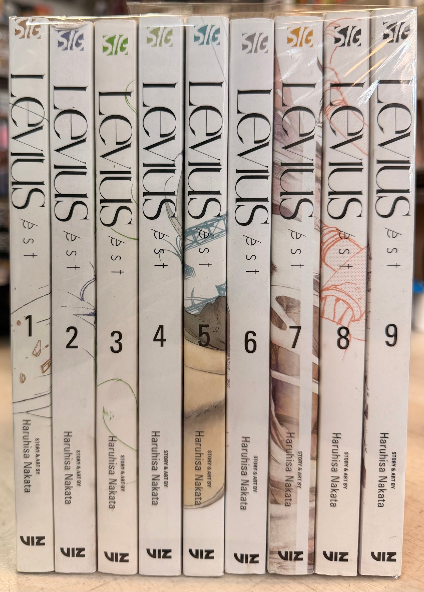 Levius /est (v1-9) Light Novel English New