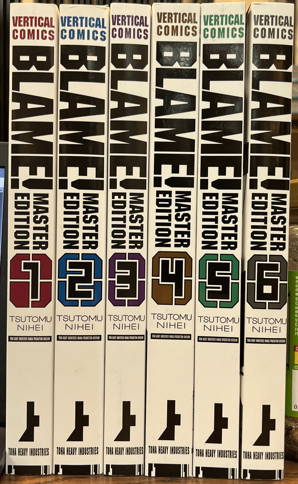 The complete collection of the Master Edition release of &quot;<b>Blame</b>!&quot;...