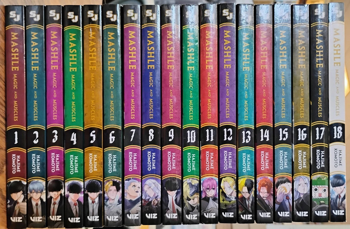 Mashle Magic & Muscles 1-18 Manga English New (18 Books) 10